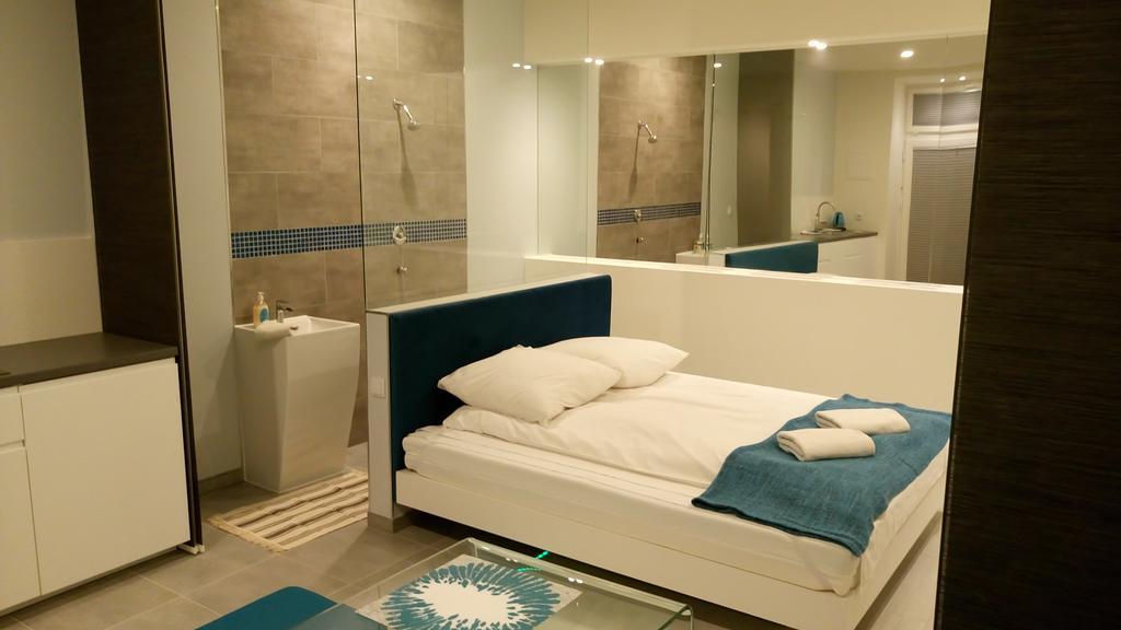 Mirror Apartments Красков Екстериор снимка
