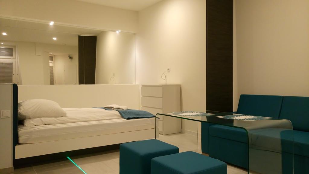 Mirror Apartments Красков Стая снимка