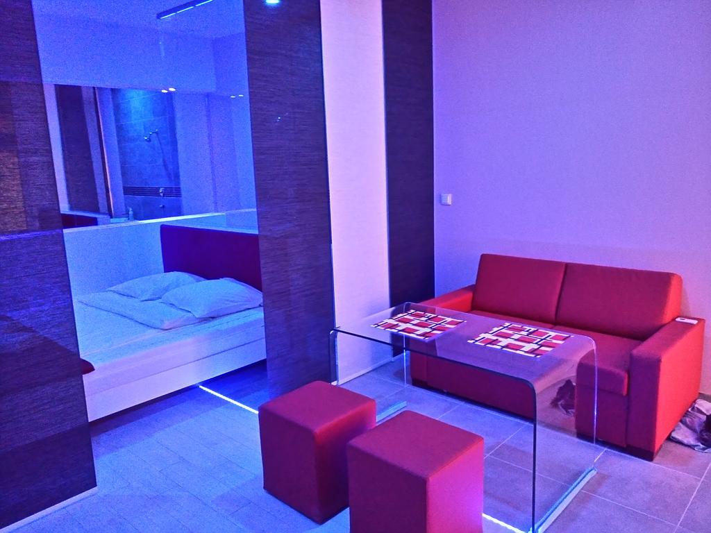 Mirror Apartments Красков Екстериор снимка