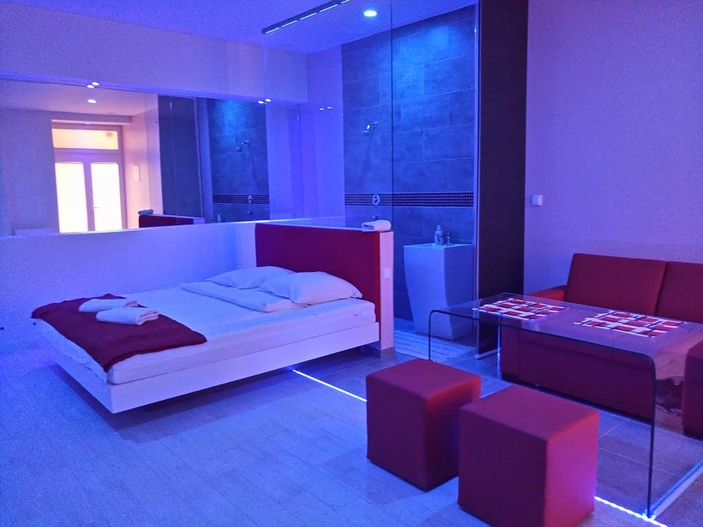 Mirror Apartments Красков Екстериор снимка