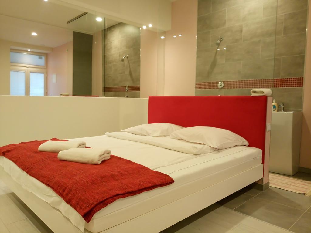 Mirror Apartments Красков Екстериор снимка
