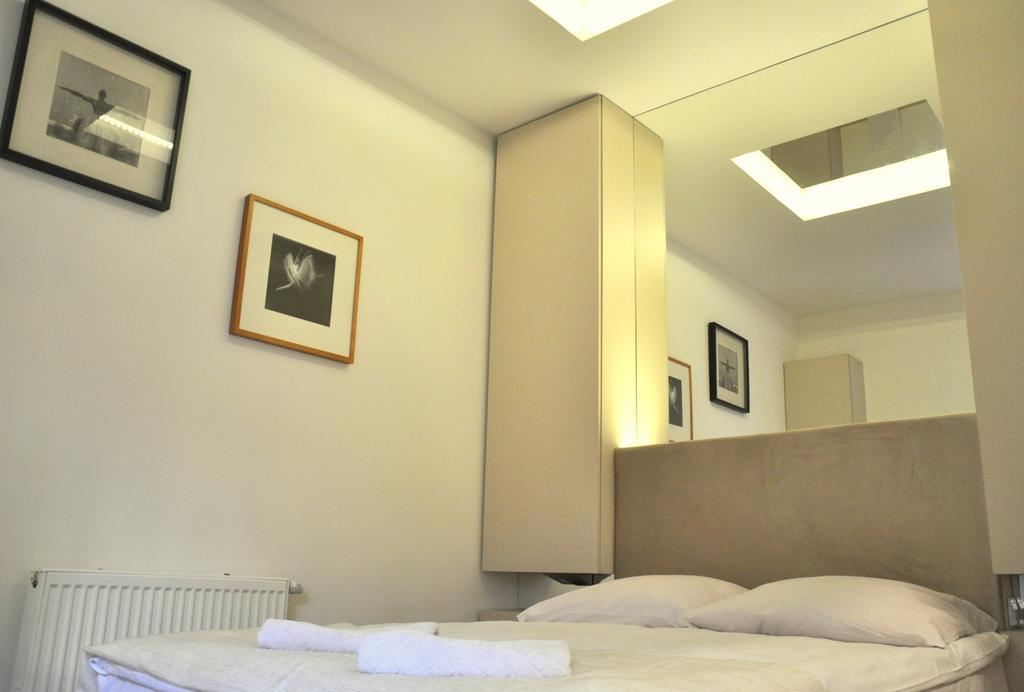 Mirror Apartments Красков Екстериор снимка