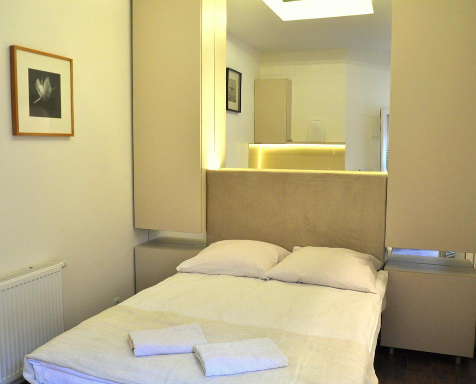 Mirror Apartments Красков Екстериор снимка